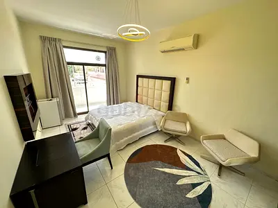 PRIVATE BEDROOM IN JUMAIRAH 3