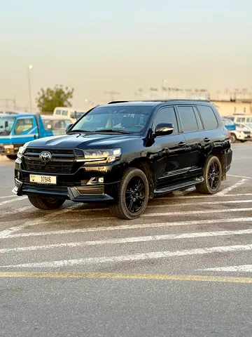 TOYOTA LAND CRUiSER - VXR - 5.7 - GRAND TOURiNG S - 2021 - BLACK