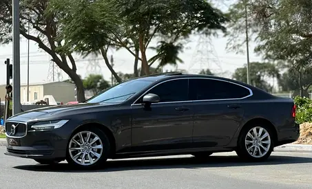 SPECIAL OFFER VOLVO S90T5 UNLIMITED BRIGHT MOMENTUM 2021 GCC FULL SERVICE HISTORY FULL OPTION