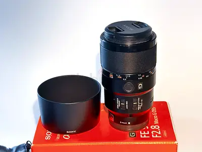 Sony  90mm f/2.8 Macro G OSS Lens