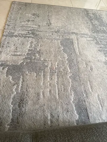 Beautiful Modern Area Rug