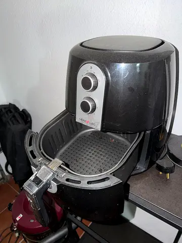 Used Air Fryer in Good Condition