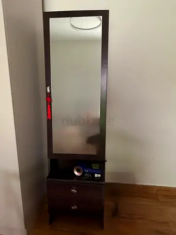 Stylish Dressing Table with Mirror and Storage