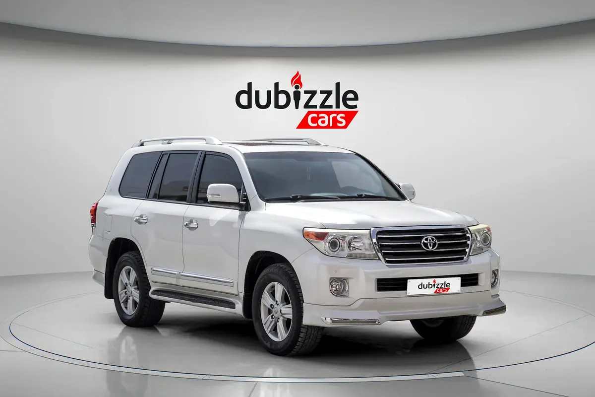 Toyota Land Cruiser 2014 — photo 1 of 15