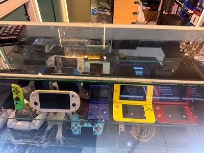 New 3ds xl Nentendo switch gameboy psvita and psp available