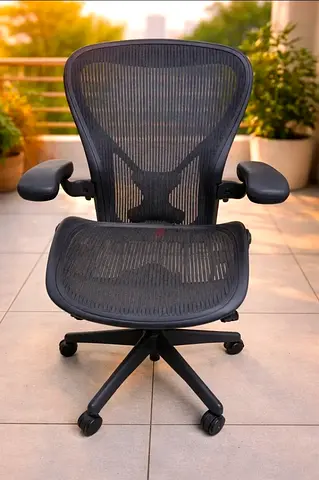Herman Miller Aeron Office Chair Fully Options Good Condition