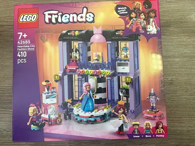 BARGAIN BRAND NEW LEGO 42685 FRIENDS HEARTLAKE CITY FASHION SHOW