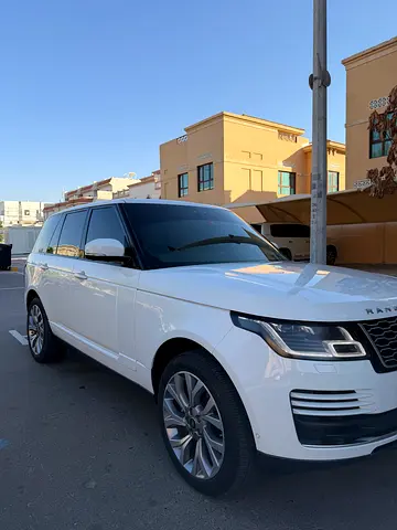 Land Rover 2018 GCC first owner low mileage
