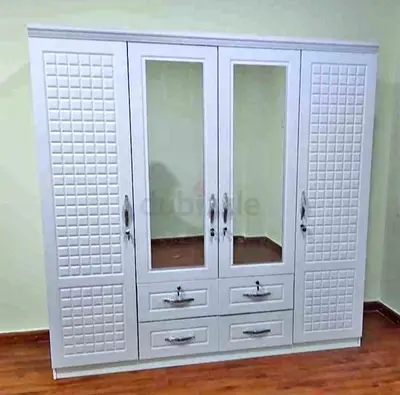 Elegant White Wardrobe with Mirrors and Drawers