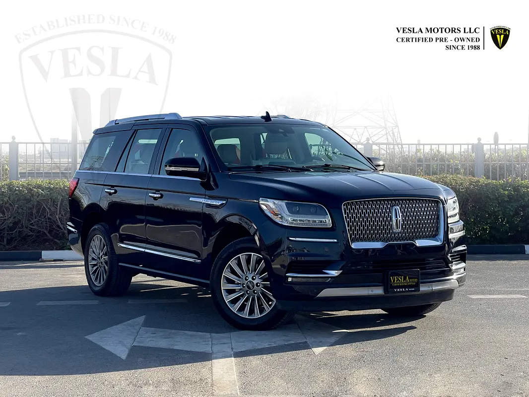 Lincoln Navigator 2021 — photo 1 of 20