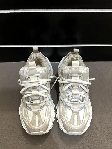 Adidas XLG Runner Deluxe  white color