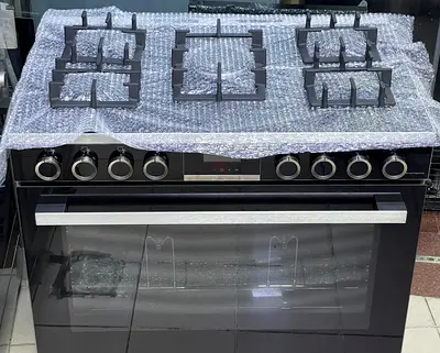 Series 8 BOSCH 5 burner full gas cooker Range black look for luxury kitchen