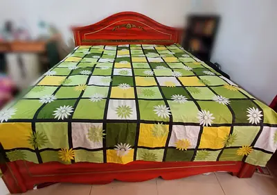 KING SIZE BED WITH MEMORY FOAM MATTRESS FOR SALE