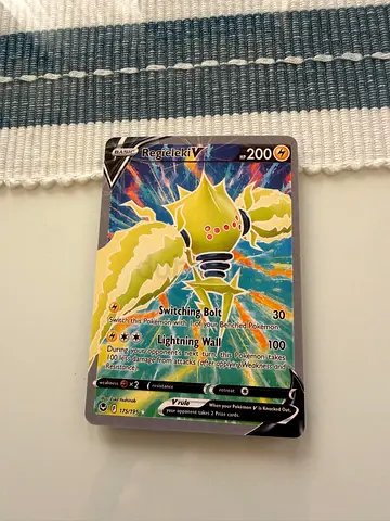 Regieleki V Pokémon Card