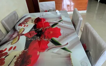 Stylish Dining Table with Floral Design