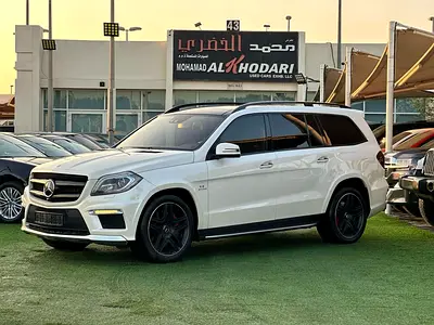 (2016) MERCEDES// GL63//GCC//LOW MILLAGE// ORIGINAL PAINT//EXCELLENT CONDITION//