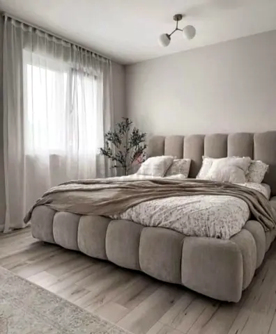 Luxurious brand new king size bed 180x200, Hydraulic storage can be installed