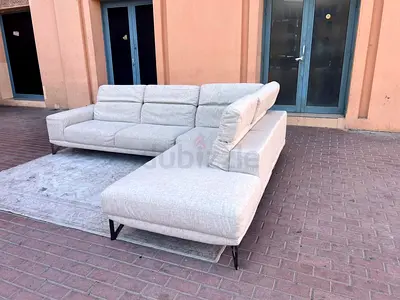 Excellent Condition Natuzzi L Shape Brand new condition