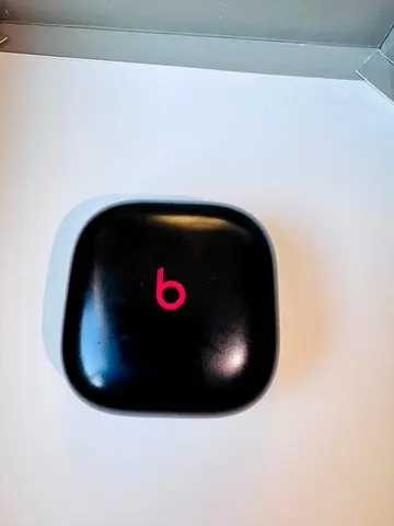 Beats Powerbeats Pro – Wireless Sports Earbuds