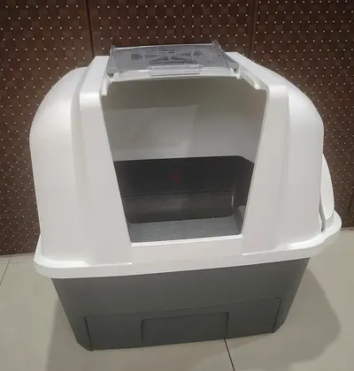 Semi automatic litter box
