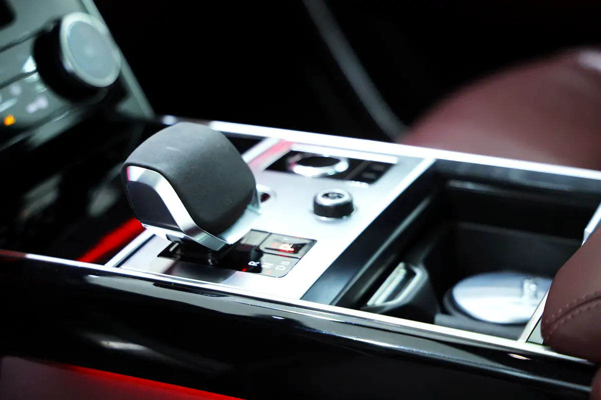 Land Rover Range Rover 2023