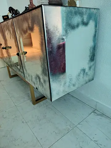 Elegant Mirrored Cabinet for Stylish Storage