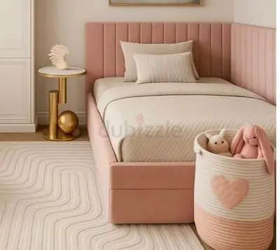 Elegant beautiful 160*200 queen Bed with mattress