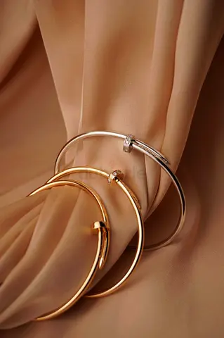 Cartier Juste Un Clou bracelet