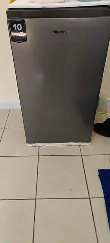 Hisense Single Door Refrigerator 122 Liter (Warranty available)