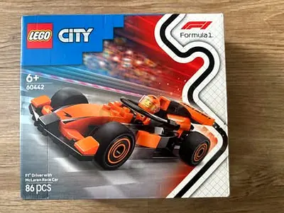 BARGAIN BRAND NEW LEGO 60442 CITY F1 DRIVER WITH MCLAREN RACE CAR