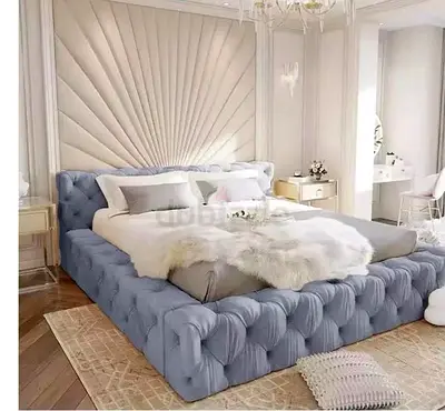 Elegant Blue Bed in Tufted Button Design
