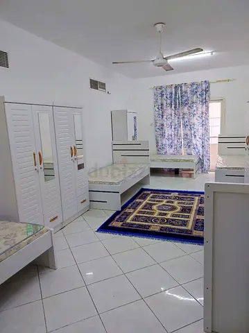 Executive Bed Space Available for Monthly Rent Near Sharaf DG Metro Station