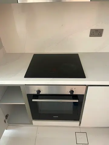 Siemens Built in Electric oven latest model very neat and clean condition good working