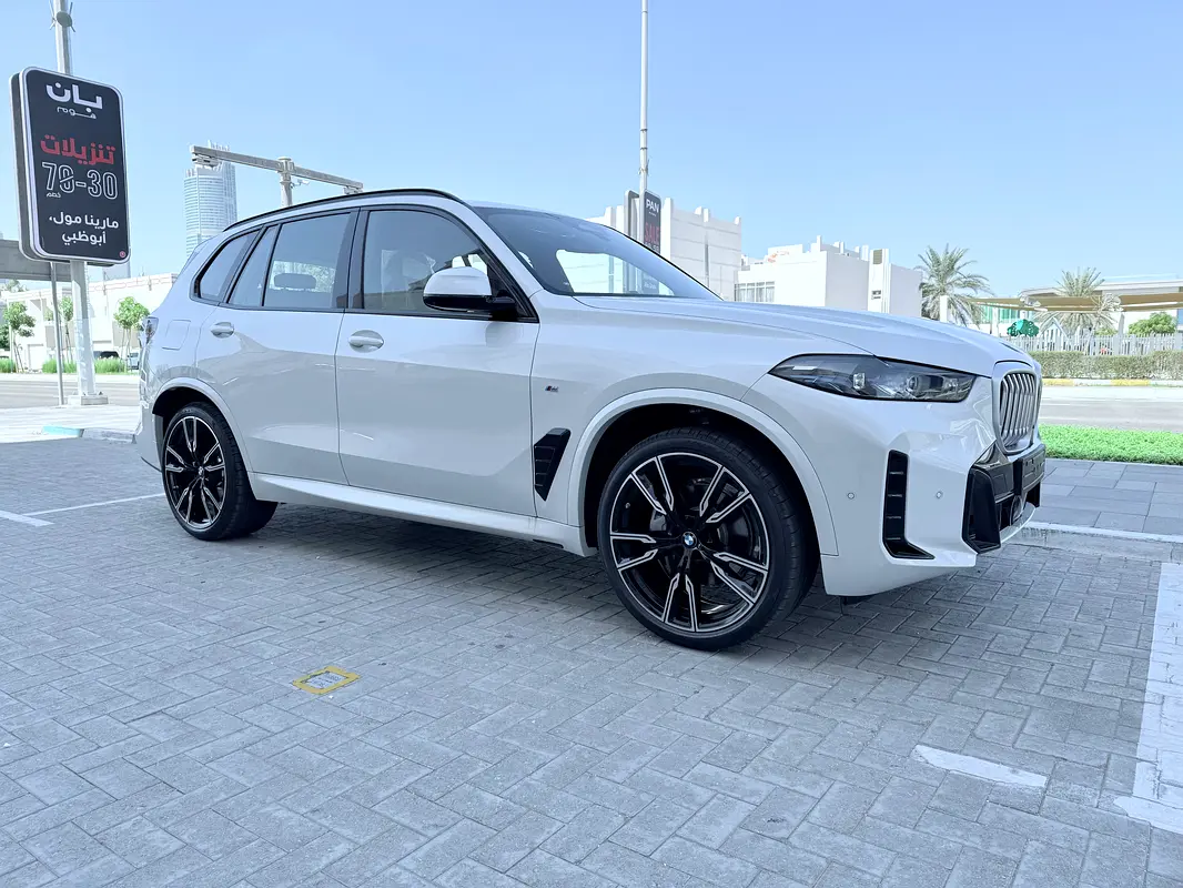 BMW X5 2025 — photo 1 of 15