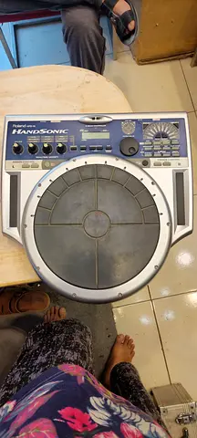 Roland HandSonic Drumming Pad
