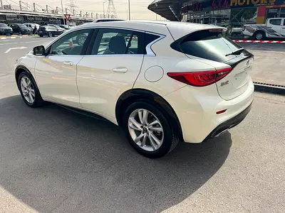 2019 Infiniti Q30 照片 8