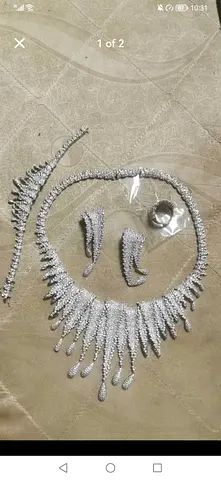 Elegant Silver Jewelry Set with Earrings