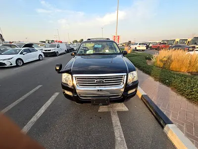 EXTRA CLEAN EXPLORER V6 7 SEATER  FRESH JAPAN IMPORTED