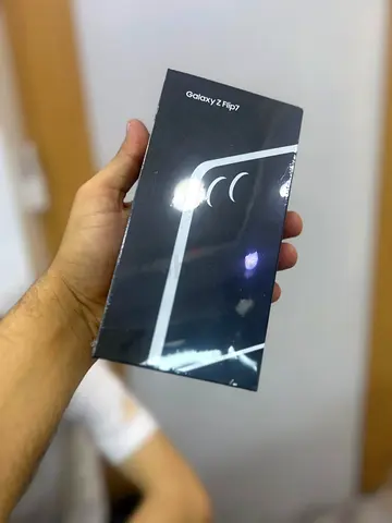 Samsung Galaxy ZFlip 7 512 GB Fresh Stock Box Packed New