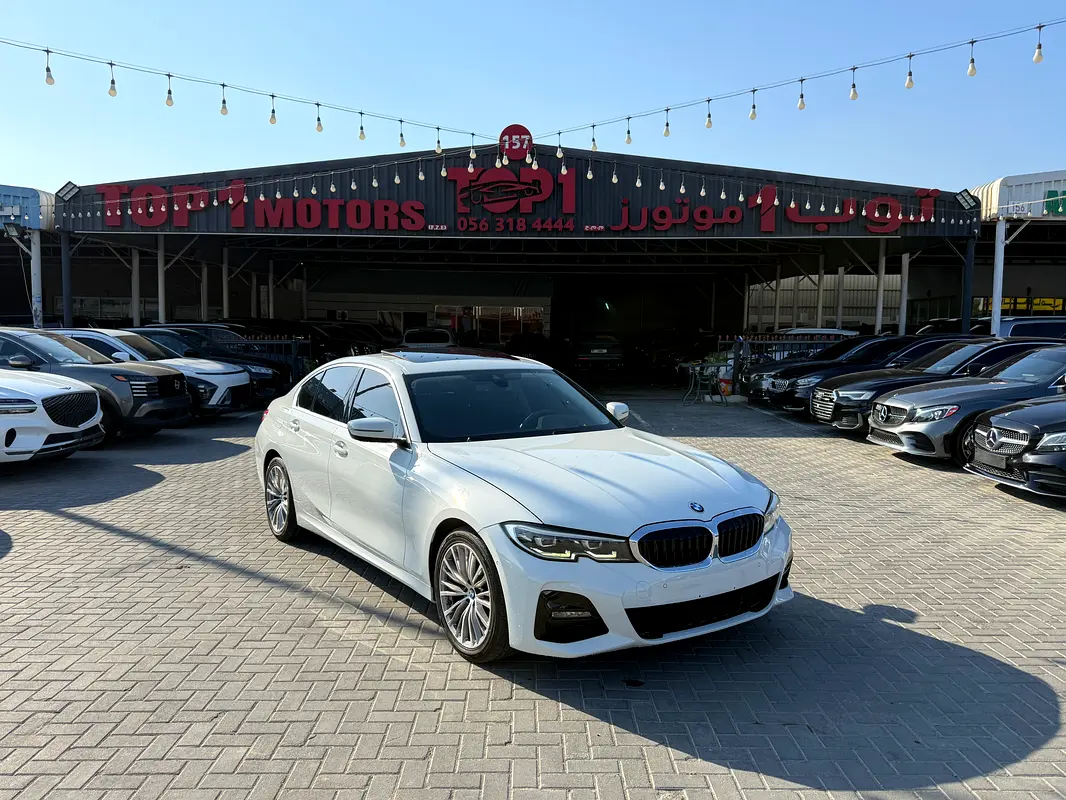 320i