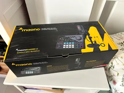 Podcast Microphone Brand New