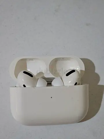 Apple AirPods Pro high quality replica, Great Condition wireless charging. Outstanding sound quality