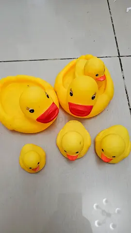 Set of Cute Yellow Rubber Duckies - More than 25 ducks