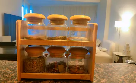 Set of 6 jars with wooden stand