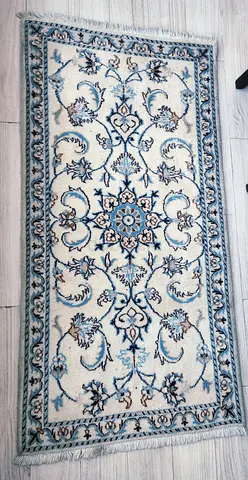 Elegant Decorative Area Rug
