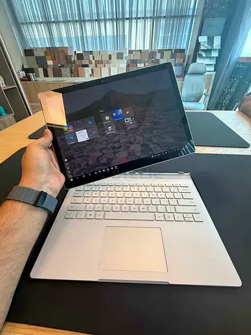 Microsoft Surface Book - 4k Touch - Core i7 - detachble 2 in 1 pro Laptop X