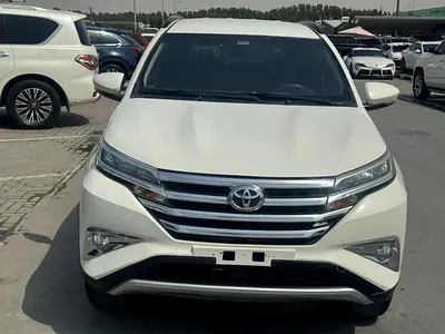 Toyota rush 2023 white cooor GCc calen acr