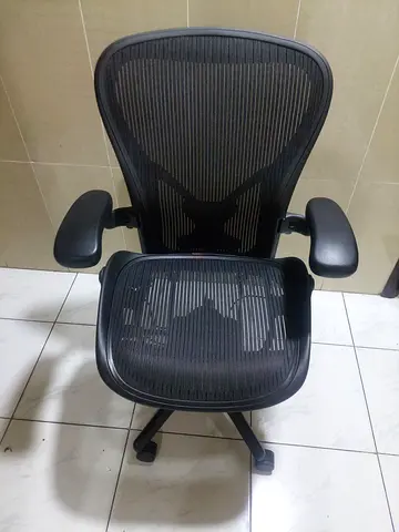 UsA Herman Miller Aeron Classic Chair PostureFit Fully Loaded Size C