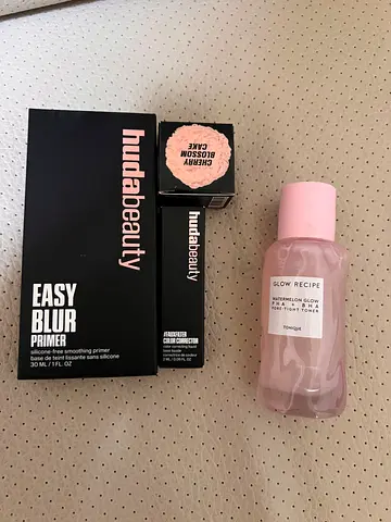 Huda Beauty Glow Recipe and Easy Blur Primer Set