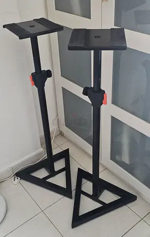 Bespeco PN90FL studio monitor and speaker stands